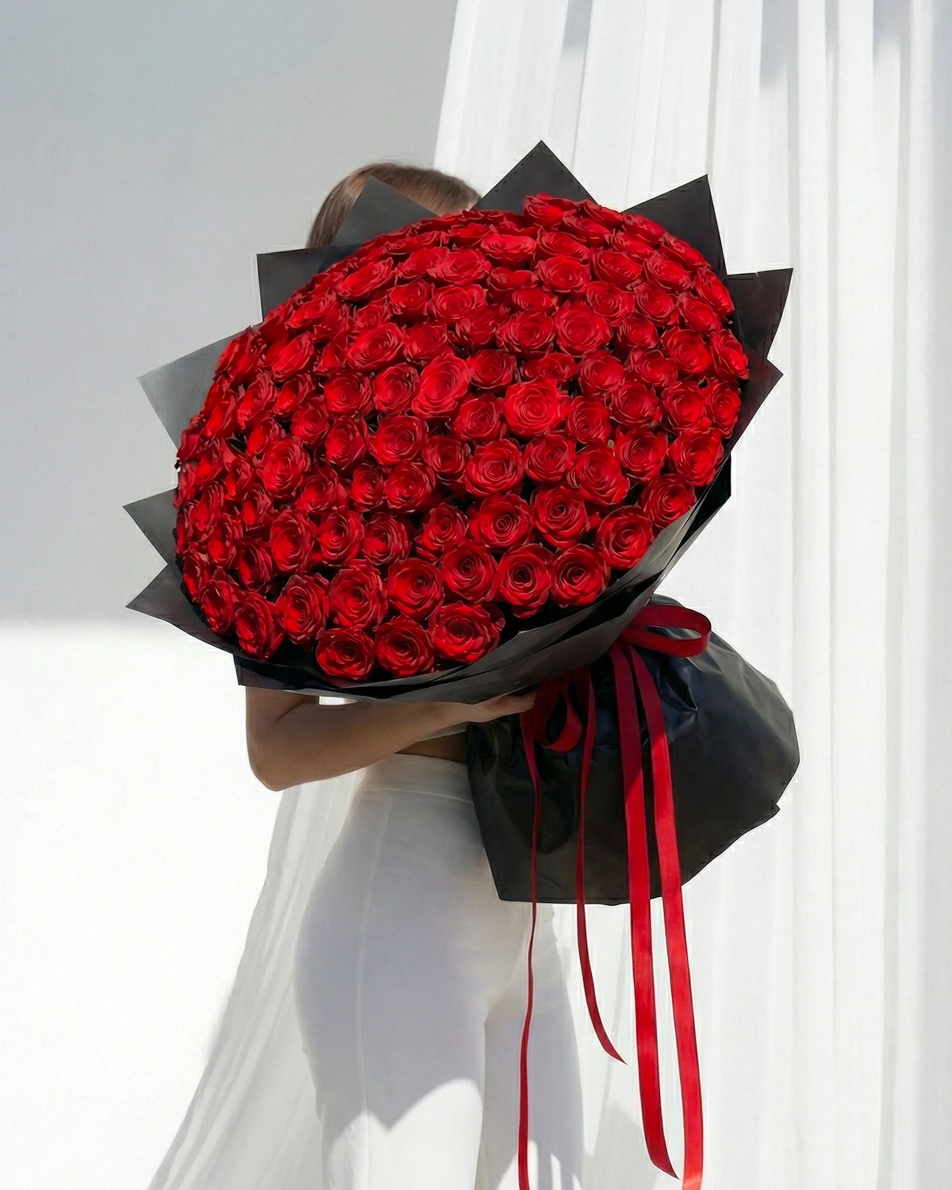100 Red Roses