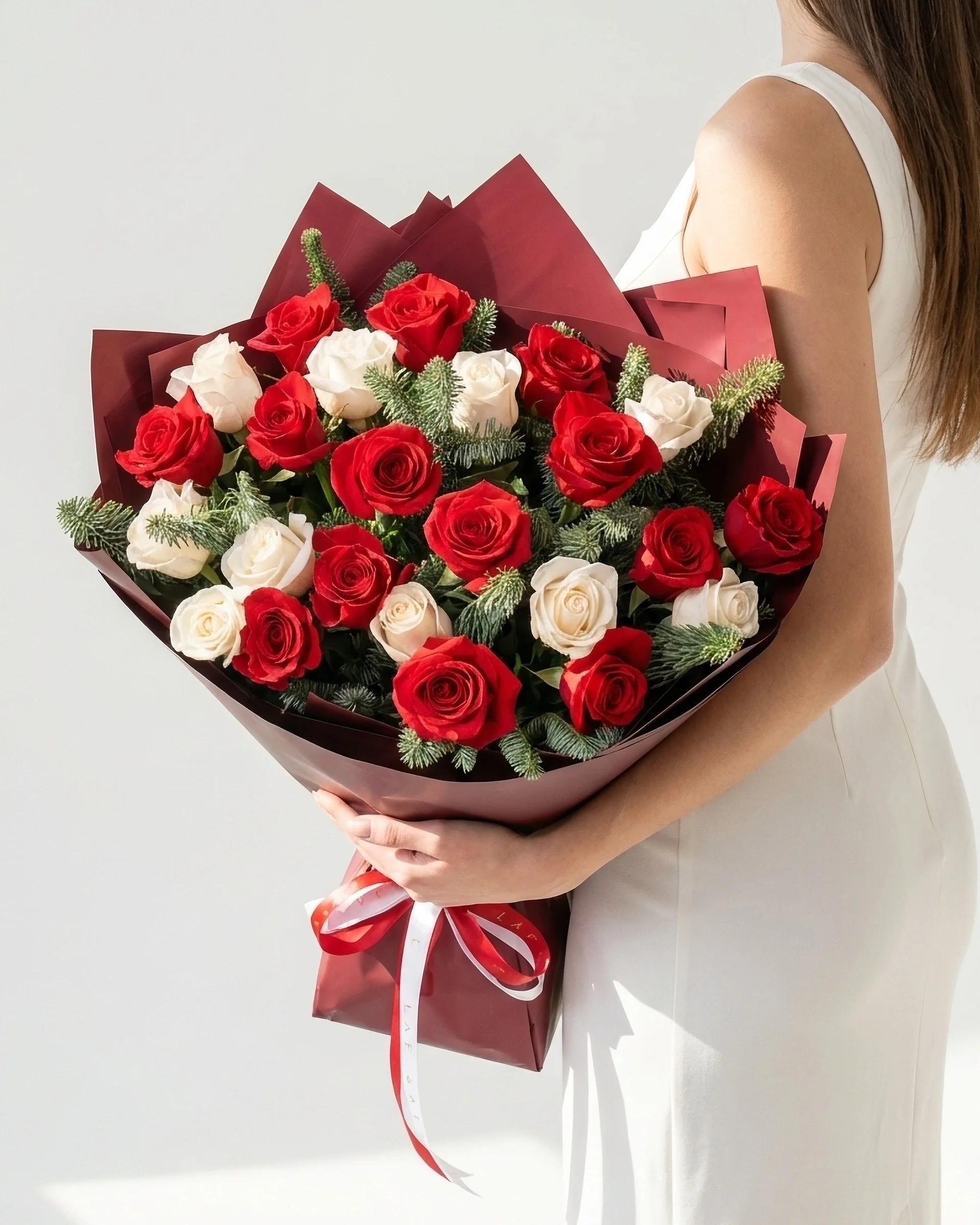 Holly Rogue Bouquet